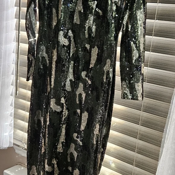 ZARA Camo Sequin Dress - Picture 3 of 15